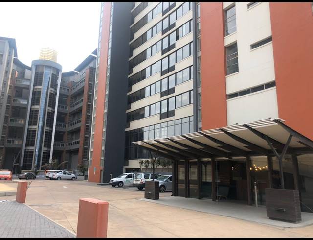 2 BEDROOM APARTMENT FOR SALE IN POINT WATERFRONT